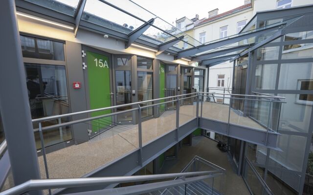 Smart Nano Living – Wien Hauptbahnhof - self check-in