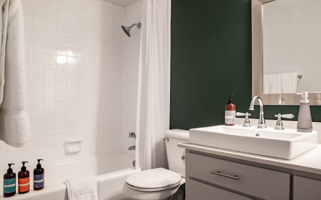 WanderJaunt - Shoal Creek Apts