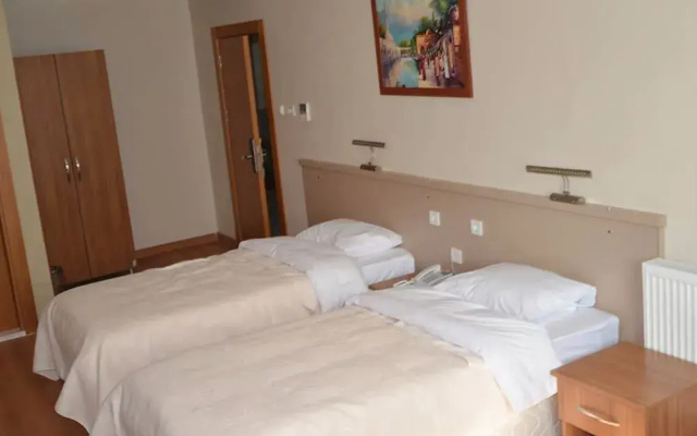 Hasan Celebi Otel