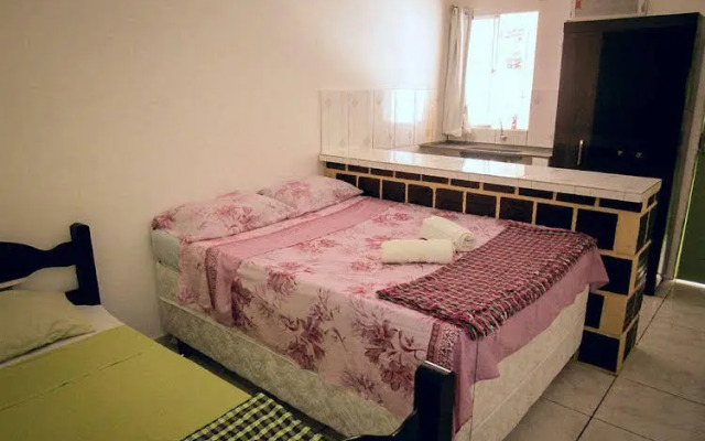 Swell's Hostel & Suites