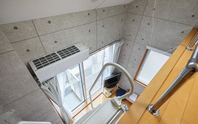 Residential Hotel Amika-F Sangenjaya 303
