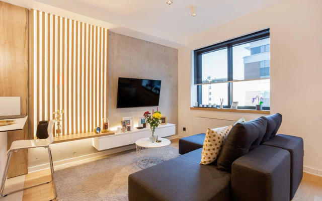 Stylish Luxury Apartment LEO, free garage, concierge, self-check-in, Wi-Fi