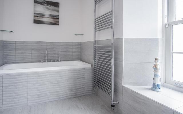 Upper Deck - 2 Bedroom Apartment - Saundersfoot