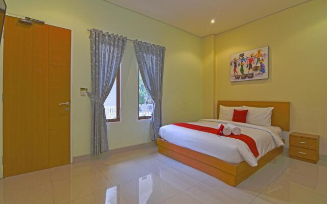 RedDoorz Plus @ Mahendradatta Denpasar