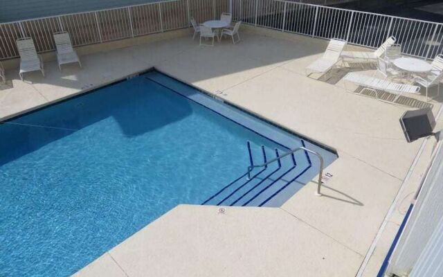 Romar Beach 102 By Redawning