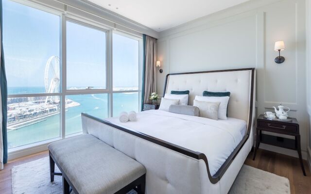 Al Bateen  by Deluxe Holiday Homes