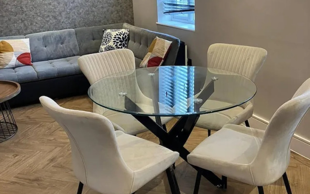 Skyvillion -4bed Cozy Cockfosters Apt Mins To Tube