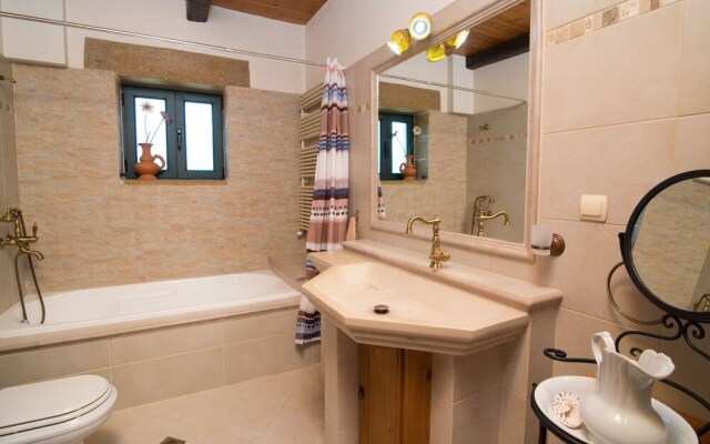Athina Traditional Villa