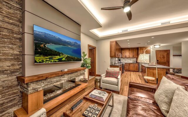 Steps From Heavenly Village & Gondola-luxury 3br 3 Bedroom Condo by RedAwning