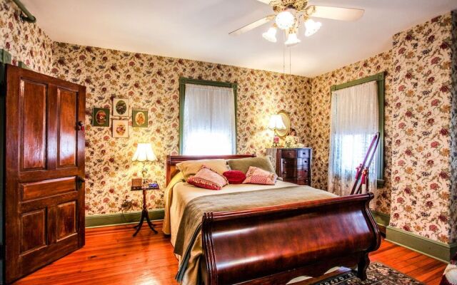 Hollerstown Hill B&B