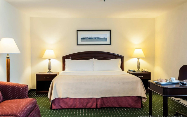 Holiday Inn Montreal Longueuil by IHG