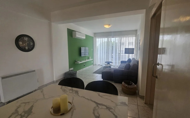 53 NIC - Stay Elion Apartment