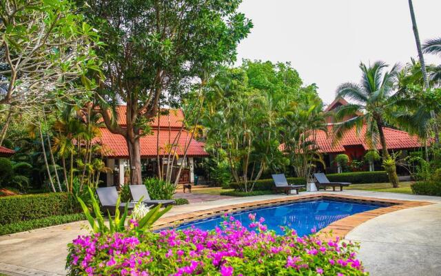 Dasein Chalong Bay Hotel