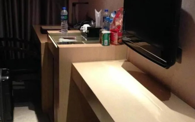 Youfeng Lakeview Hotel