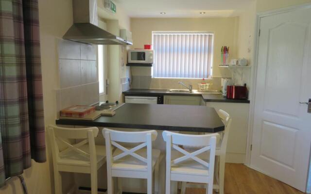 Apple Tree Corner Apartment