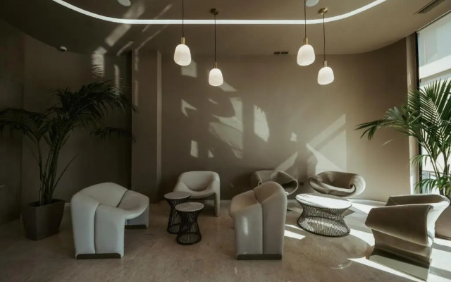 Naos Luxury Hotel