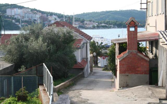 Apt Central - 40m from the beach