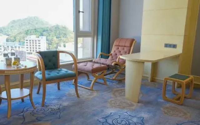 Days Hotel by Wyndham Yanshan Transport Terminal