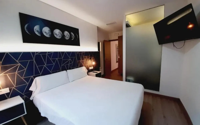 Hostal Laia by gaiarooms