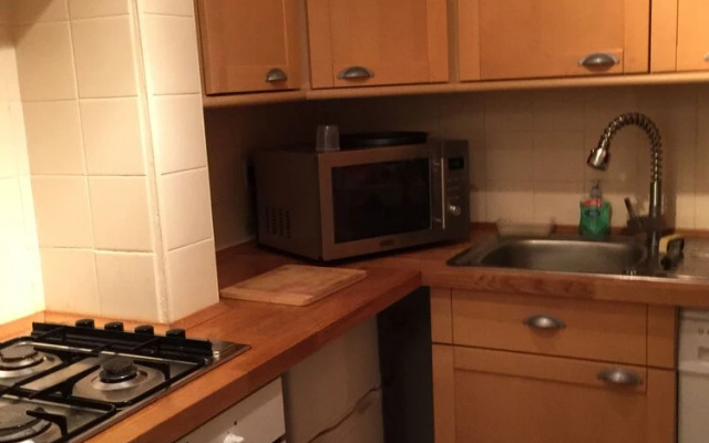 Great Location 2 Bedroom Scotstoun Flat