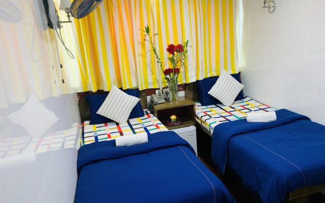 Singapore Hostel