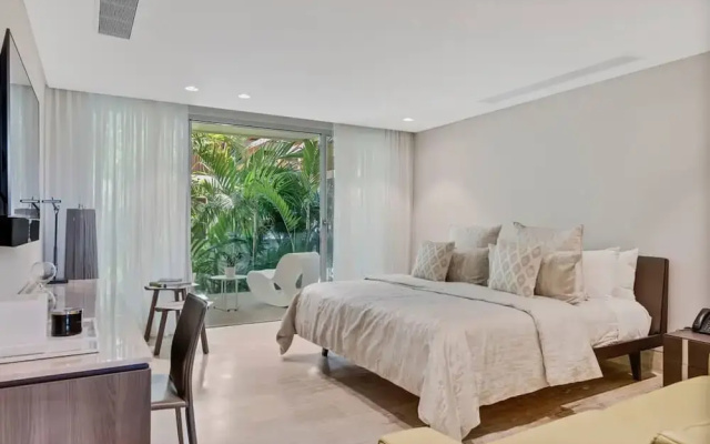 Architectural Oceanfront Masterpiece w Pool