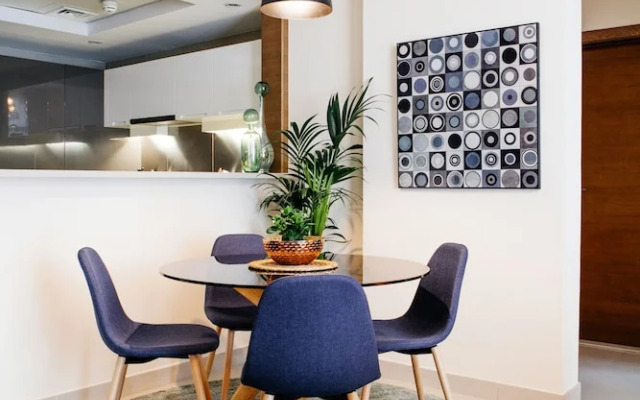 FantaStay Claren Tower 2