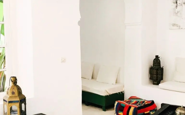 Dar Ka Asilah