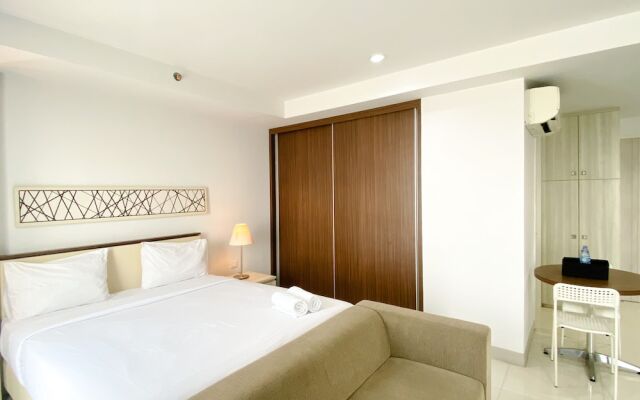Cozy And Nice Studio At Azalea Suites Apartment
