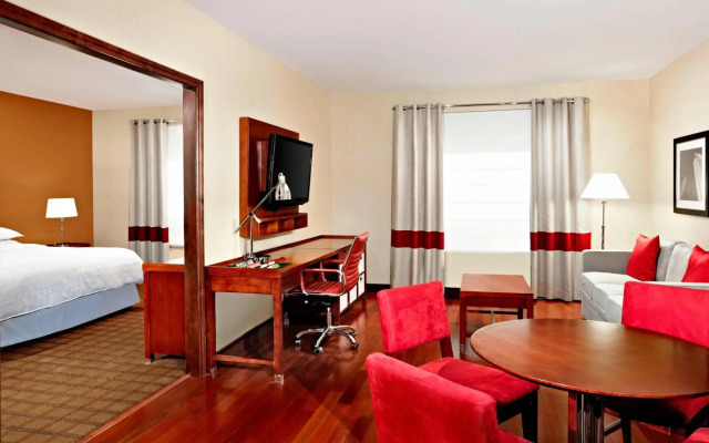 Four Points by Sheraton Calgary Airport