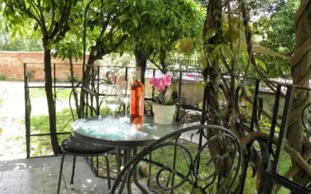 Beach City Pearls Apartments