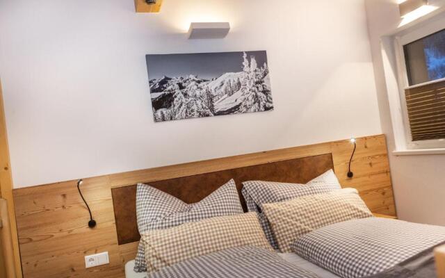 Apartment 5 Peaks