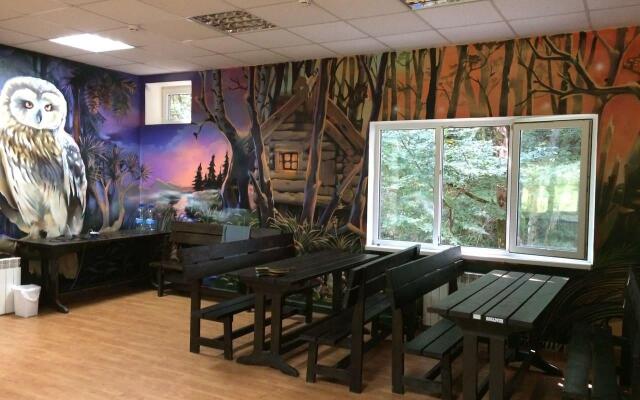 Yolki Art Hostel