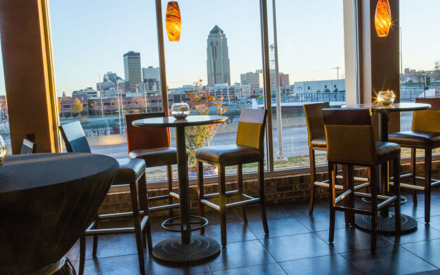 Holiday Inn Downtown - Mercy Area by IHG