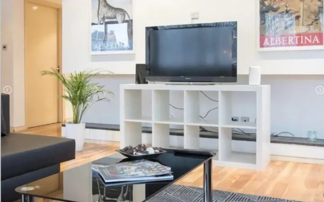 Oxford Street Apartment