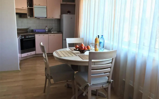 Kaarli Apartment
