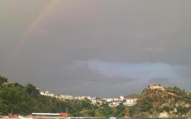 Golden Bay Suites & Maisonettes