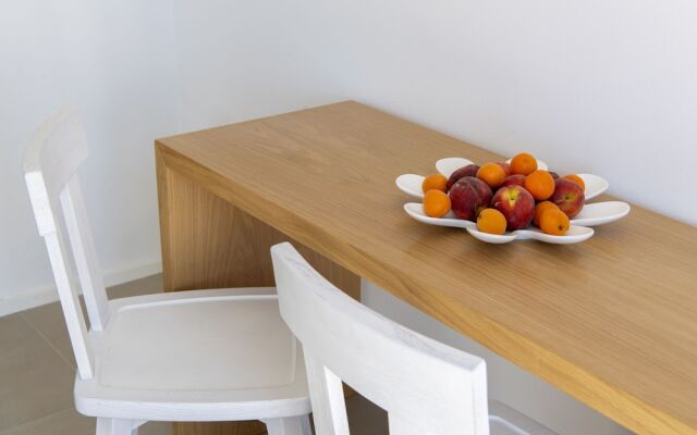 Kymo Luxury Suites Paros