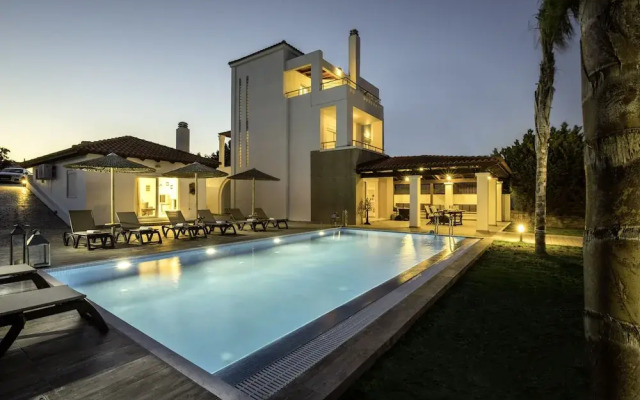 Antonoglou Beach Villas, Gennadi