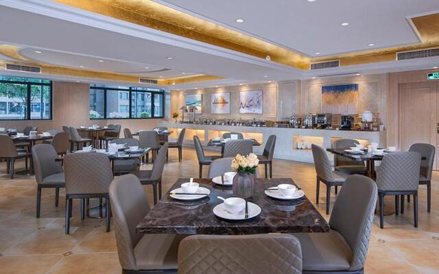 Vienna Hotel Guangdong Foshan Sanshui Forest Park