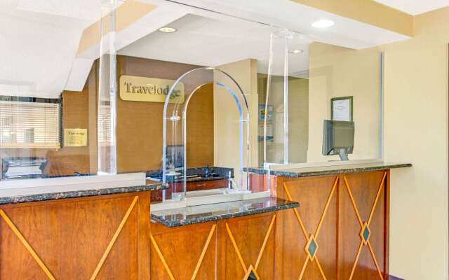 Travelodge by Wyndham Silver Spring