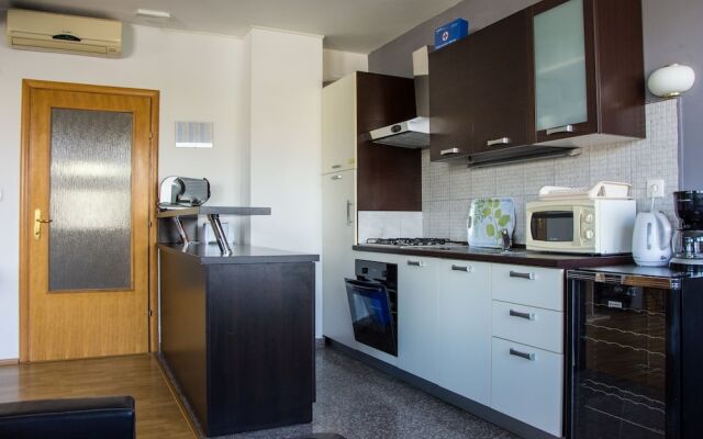 Apartments Sv Jelena 1