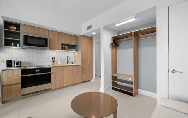 Elegant Studio with Panoramic City Views