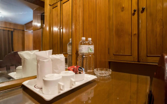 Magpie Mall Road Residency ( MG-MARG )