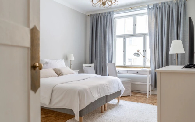 Gorgeous and peaceful 1br in city center