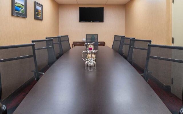 Staybridge Suites Oxnard - River Ridge