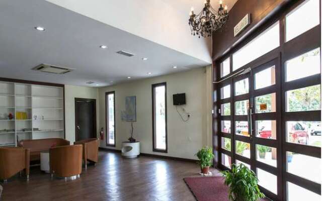 OYO Rooms Jalan Airport CIty