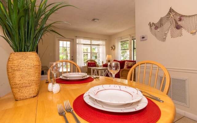 4 Beach Lovers - Unit 3