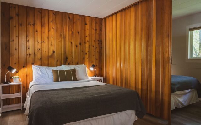 Barefoot Villas Room 4 Cedar