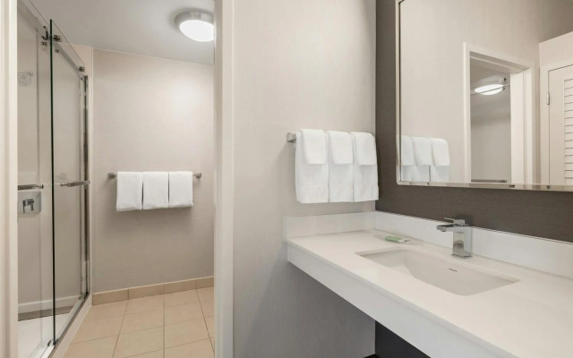 Courtyard by Marriott Minneapolis-St. Paul Airport